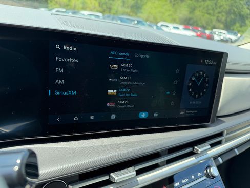 New 2027 Hyundai Santa Fe SEL FWD image 28