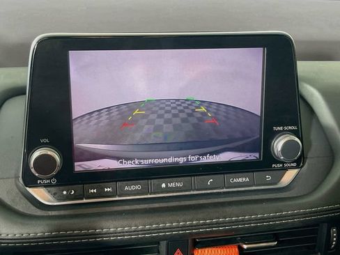 Used 2021 Nissan Rogue S FWD image 13