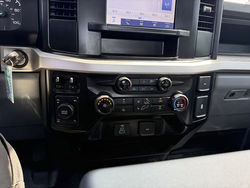 Certified 2025 Ford F250 XL w/ XL Off-Road Package AWD/4WD image 14