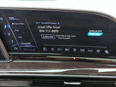 Used 2023 Cadillac Escalade Premium Luxury Platinum AWD/4WD image 15