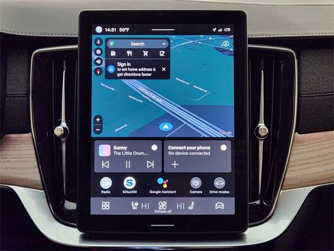 Used 2025 Volvo XC90 B6 Plus image 17