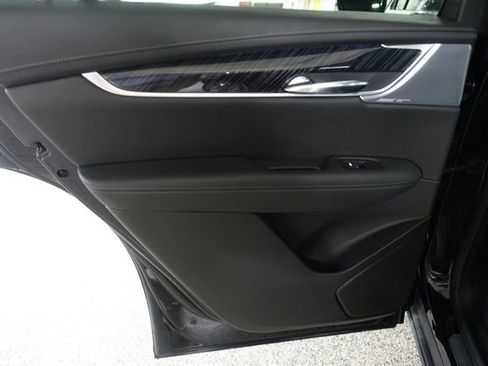 Used 2024 Cadillac XT6 Premium Luxury w/ LPO, Floor Liner Package AWD/4WD image 20
