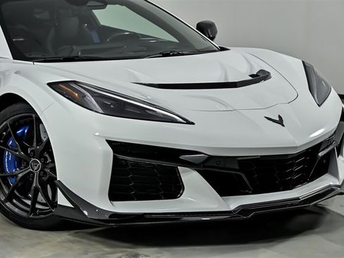 Used 2026 Chevrolet Corvette ZR1X AWD/4WD image 2