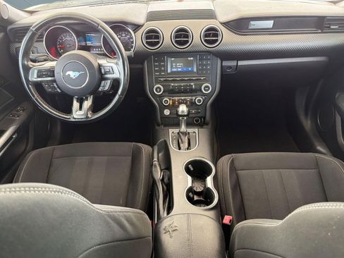 Used 2018 Ford Mustang Coupe image 12