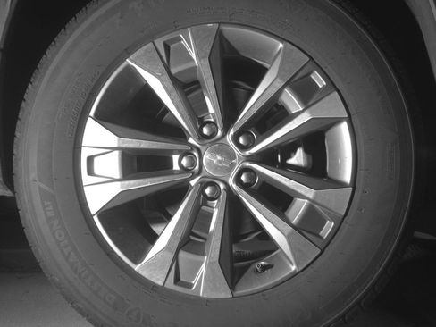 Used 2025 Chevrolet Equinox LT FWD image 15