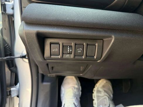 Used 2023 Subaru Outback Premium image 25