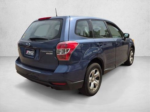 Used 2014 Subaru Forester 2.5i AWD/4WD image 5
