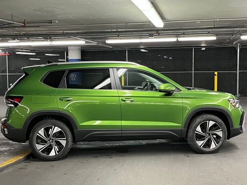 New 2026 Volkswagen Taos SE AWD/4WD image 37