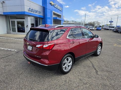 Used 2018 Chevrolet Equinox Premier AWD/4WD image 12