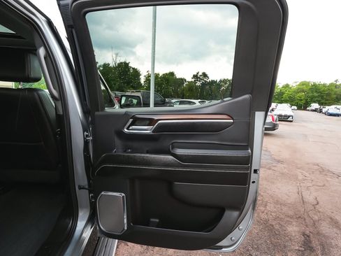 Used 2024 GMC Sierra 1500 Denali w/ Denali Reserve Package AWD/4WD image 14