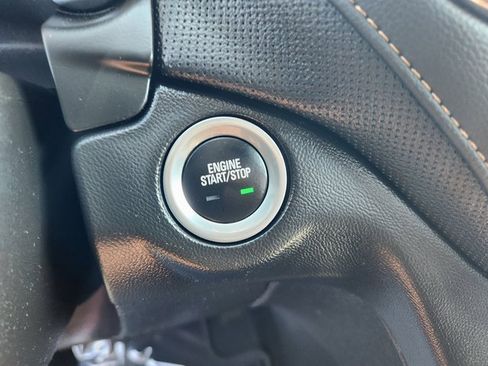 Used 2021 Chevrolet Equinox Premier image 19