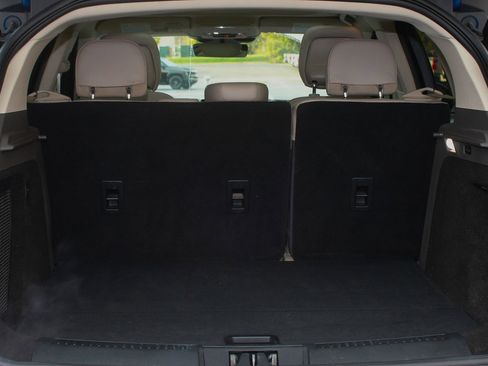 Used 2021 Lincoln Corsair Reserve w/ Equipment Group 201A image 12