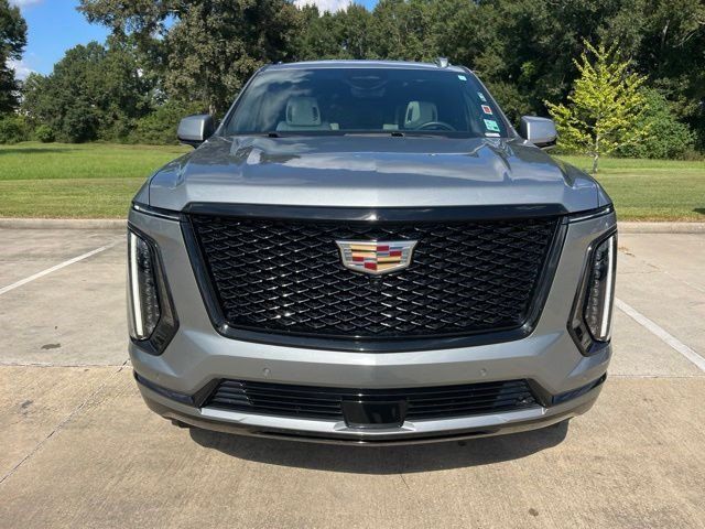 Certified 2025 Cadillac Escalade ESV Sport Platinum w/ LPO, Floor Liner Package AWD/4WD image 11