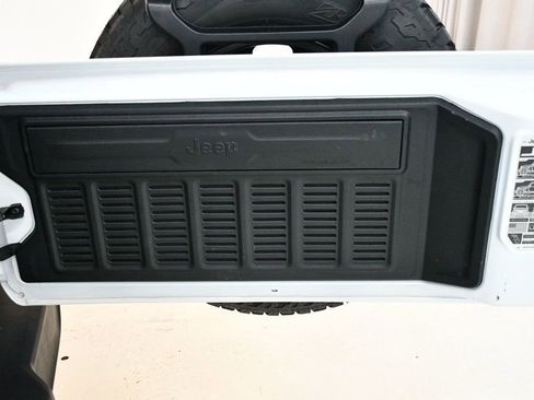 Used 2021 Jeep Wrangler Sport w/ Sun And Sound Package image 84