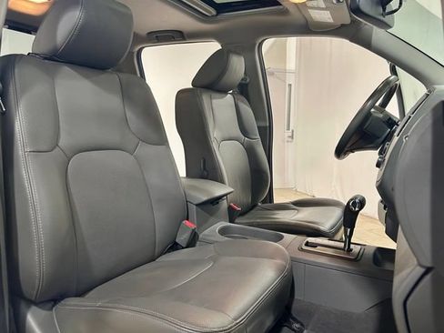 Used 2019 Nissan Frontier SL AWD/4WD image 24