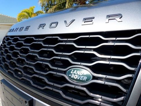 Used 2016 Land Rover Range Rover Supercharged AWD/4WD image 31