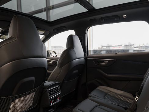 New 2025 Audi SQ7 Premium Plus image 23