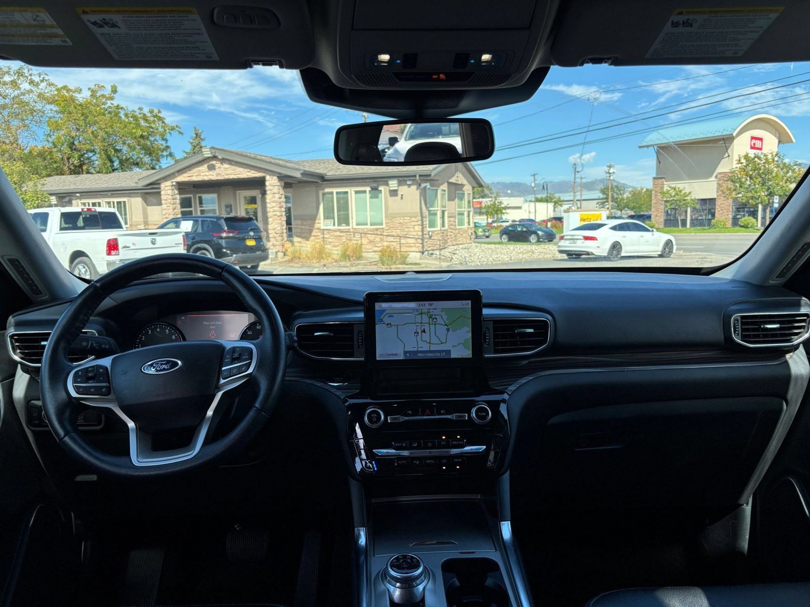 Used 2023 Ford Explorer Limited AWD/4WD image 36