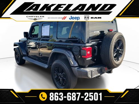 Used 2020 Jeep Wrangler Unlimited Sahara AWD/4WD image 6