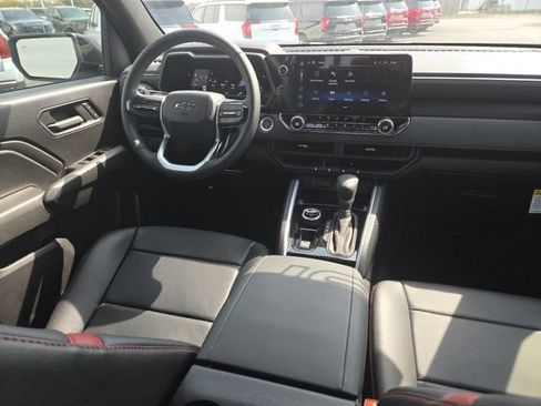 New 2025 Chevrolet Colorado Trail Boss AWD/4WD image 31