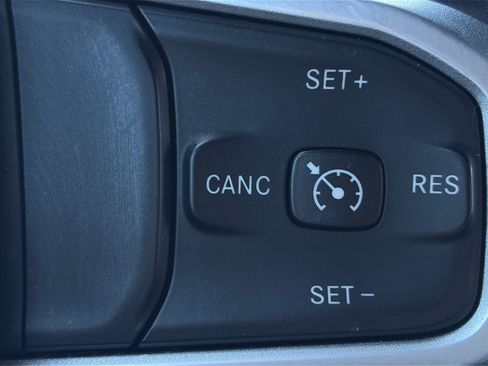 Used 2021 RAM 1500 Big Horn AWD/4WD image 19