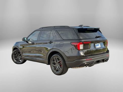 Used 2026 Ford Explorer ST AWD/4WD image 2