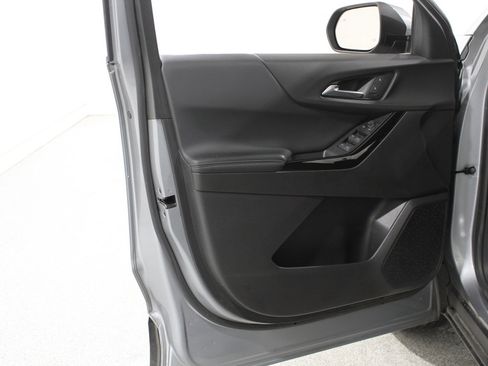 Certified 2025 Chevrolet Equinox LT image 4