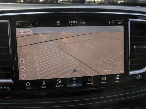 New 2026 Chrysler Pacifica Limited w/ Uconnect Theater Family Group image 22