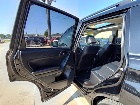 Used 2014 Subaru Forester 2.5i Limited w/ Popular Package #2 AWD/4WD image 23