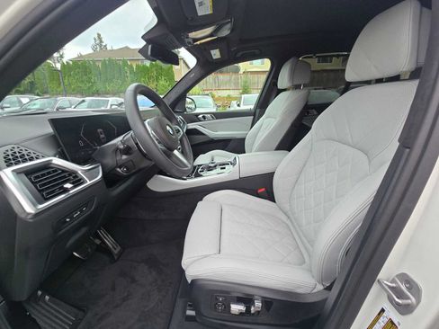 Used 2026 BMW X5 xDrive40i w/ Executive Package AWD/4WD image 21