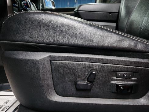 Used 2018 RAM 2500 Laramie w/ Sport Appearance Group image 12