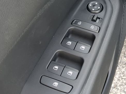 New 2026 Hyundai Venue SEL FWD image 18