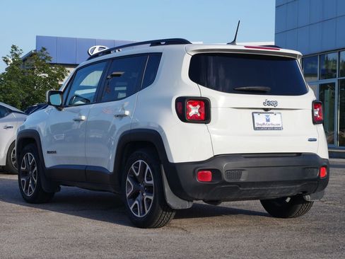 Used 2015 Jeep Renegade Latitude FWD image 6