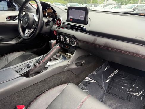 Used 2018 MAZDA MX-5 Miata Grand Touring RWD image 8