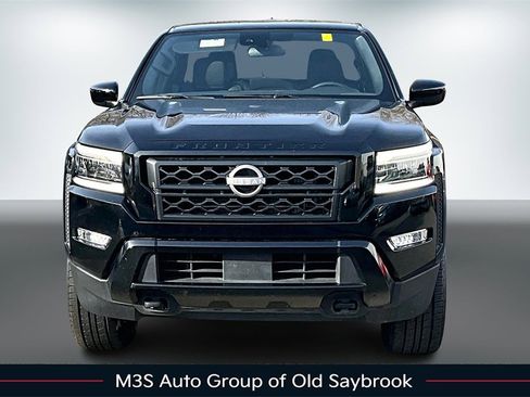 Used 2023 Nissan Frontier SV w/ Midnight Edition Package image 2