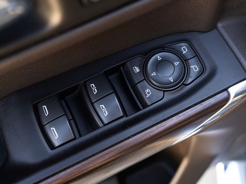 Used 2019 GMC Sierra 1500 SLT w/ SLT Premium Plus Package image 36