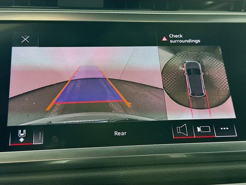 Used 2022 Audi Q3 2.0T Premium Plus image 22