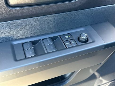 New 2026 Toyota Tundra SR image 12