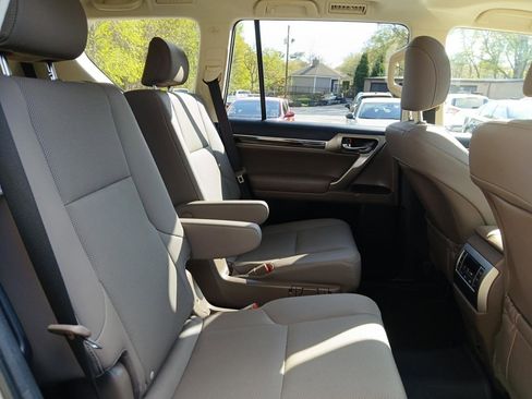 Used 2020 Lexus GX 460 Premium image 14