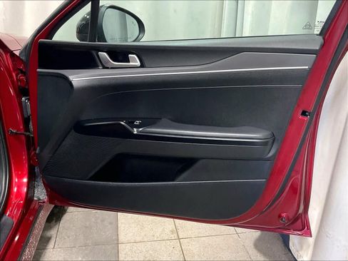 Used 2022 Kia K5 GT-Line image 12