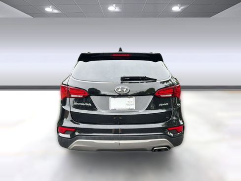 Used 2017 Hyundai Santa Fe Sport FWD image 10