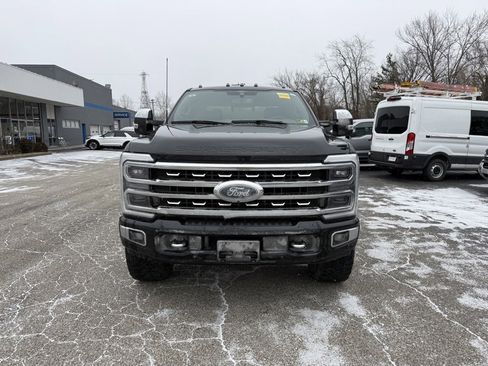 Used 2024 Ford F350 Platinum w/ Tremor Off-Road Package image 4