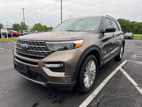 Used 2021 Ford Explorer King Ranch w/ Premium Technology Package AWD/4WD image 8