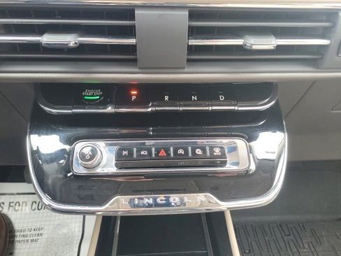 Certified 2024 Lincoln Corsair AWD image 37