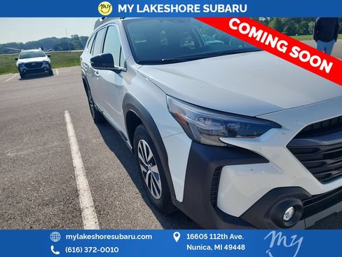 Used 2024 Subaru Outback Premium AWD/4WD image 1