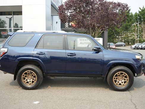Used 2018 Toyota 4Runner SR5 Premium AWD/4WD image 7