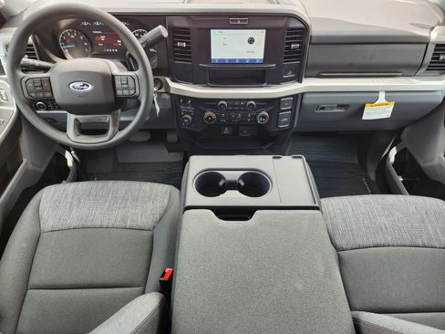 New 2026 Ford F250 XLT w/ FX4 Off-Road Package AWD/4WD image 24