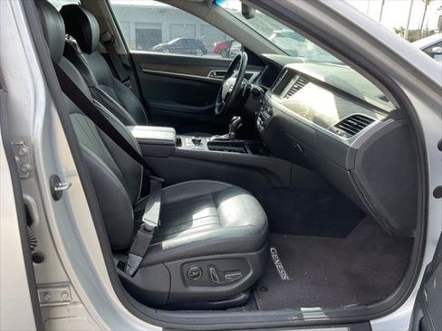 Used 2015 Hyundai Genesis 3.8 w/ Option Group 04 RWD image 24