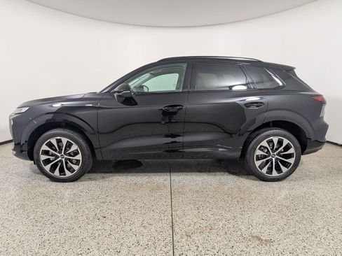 New 2026 Audi Q3 quattro 2.0T AWD/4WD image 4