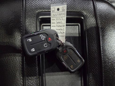 Used 2022 GMC Sierra 2500 Denali image 54